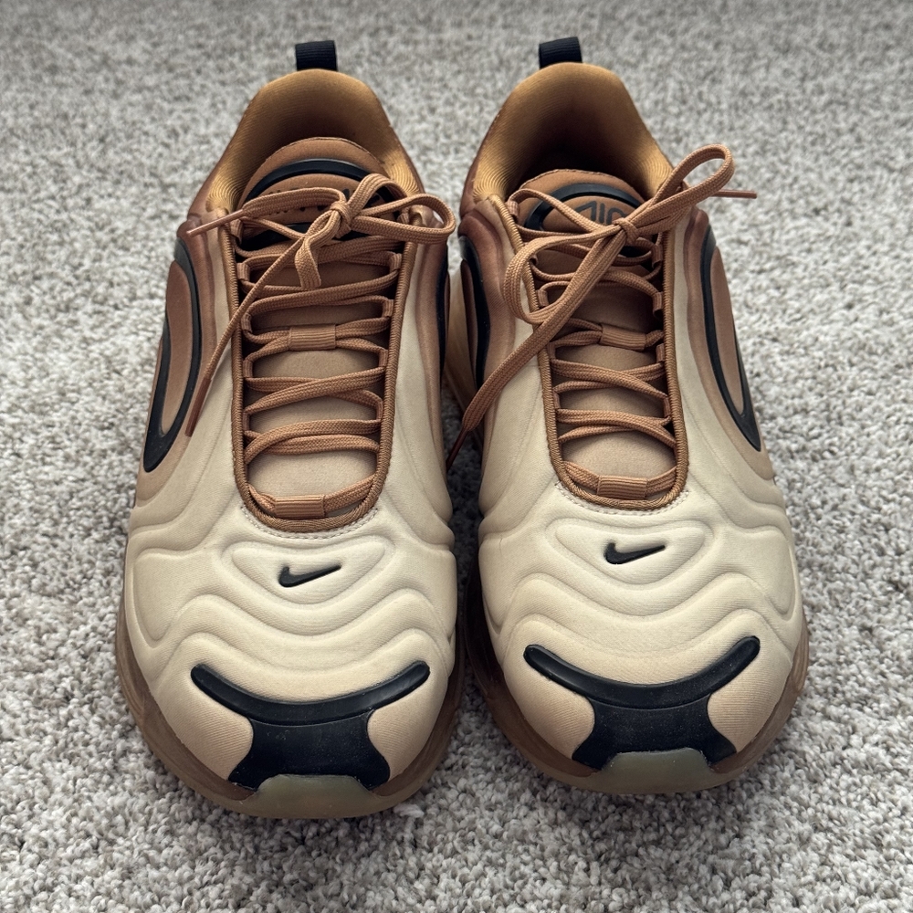 Nike Men's Air Max 720 Tan and Brown
